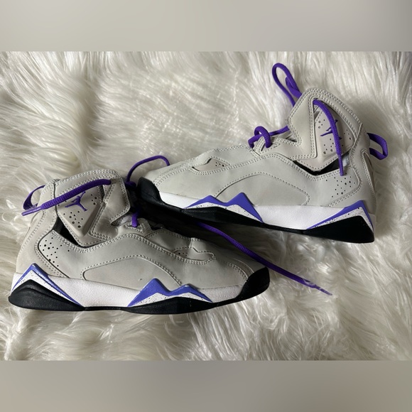 jordan flight purple and gray